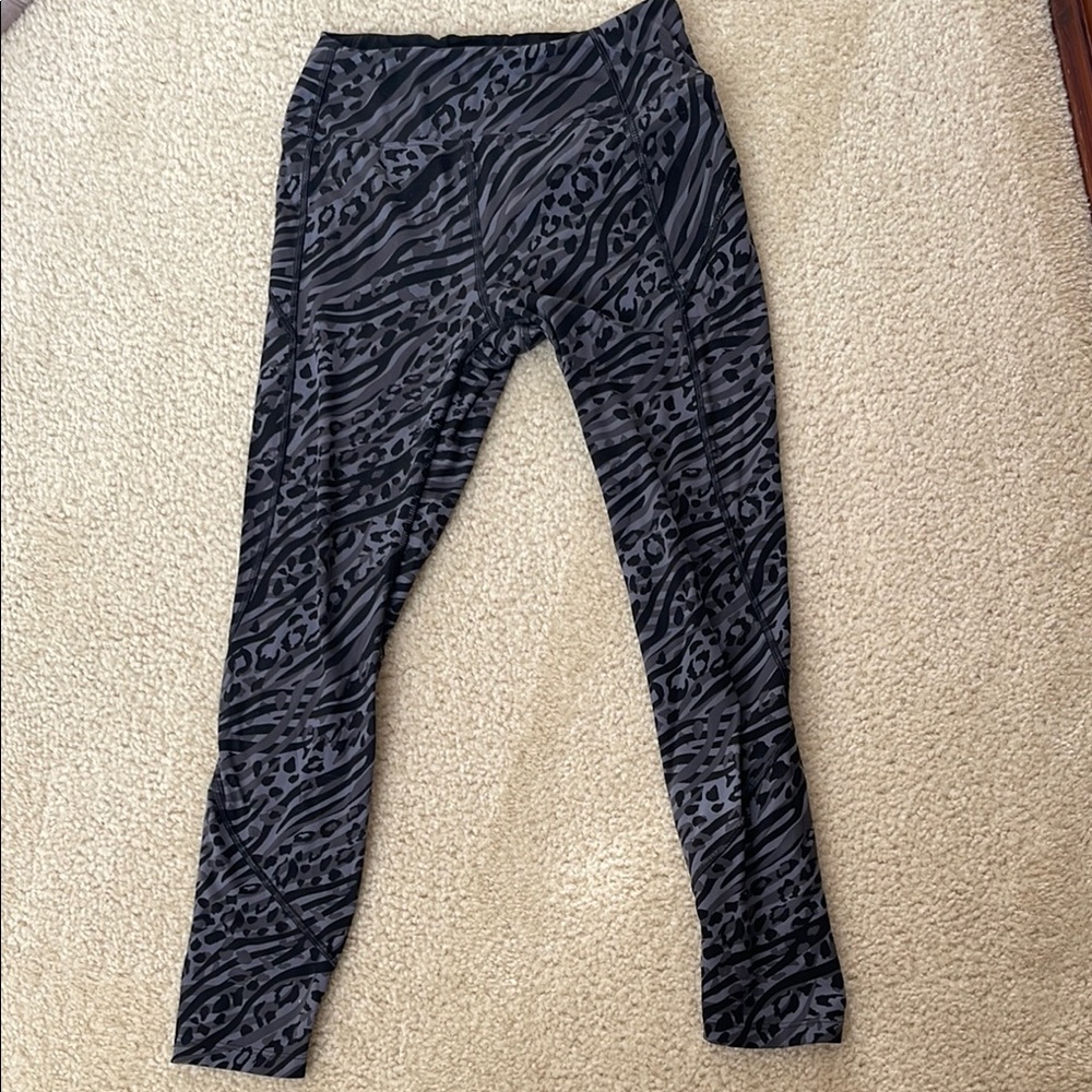 PINK Victoria's Secret Animal Print Leggings